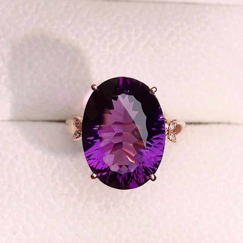 14k Gold 7.10 Ctw Natural Amethyst & Diamond Ring: Ref:231171177 // gold content:14k gold // ring size:7. 25us // // main gemstone:amethyst // shape:oval // carat weight:7. 05ct // color:purple // treatment:natural // // adjacent gemstone 2 : diamond