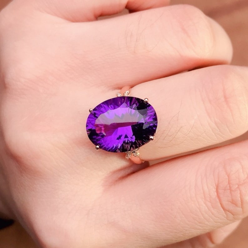 14k Gold 7.10 Ctw Natural Amethyst & Diamond Ring - 3