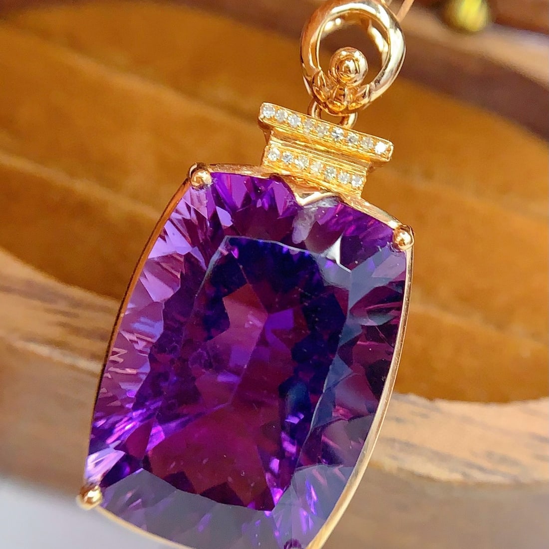 14k Gold 23.6 Ct Natural Amethyst & Diamond Pendant( Without Chain ) - 4