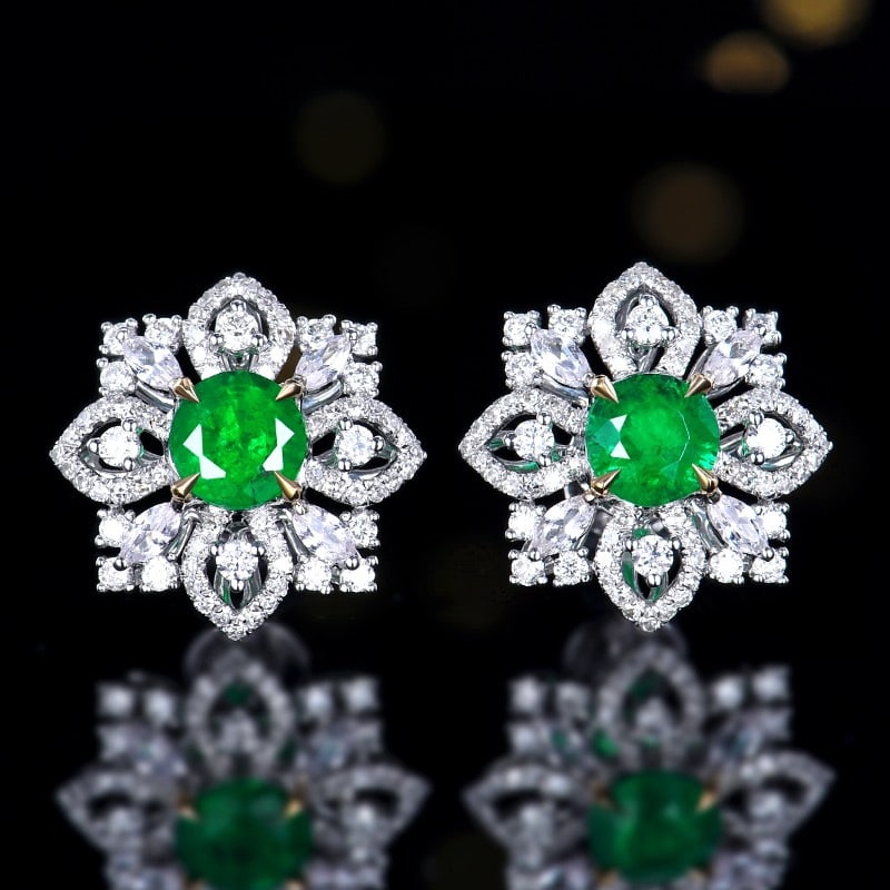 14k Gold 1.71 Ctw Vivid Green Natural Emerald & Diamond Earrings: Ref:231172016 // gold content:14k gold // main gemstone:emerald // shape:round // carat weight:1. 14ct // color:vivid green // treatment:natural // cut grade:g // // adjacent gemstone 2 : diamond // n