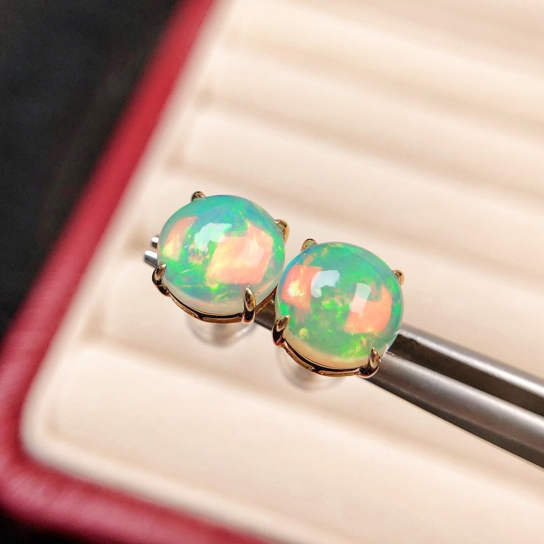 14k Gold 2.54 Ct Natural Opal Earrings - 3