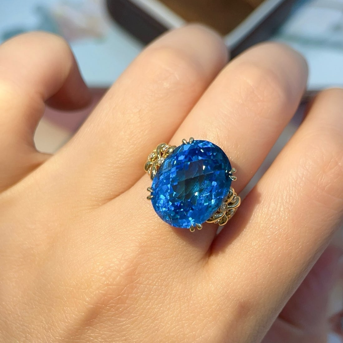 14k Gold 20.38 Ctw Natural Topaz & Diamond Ring - 6