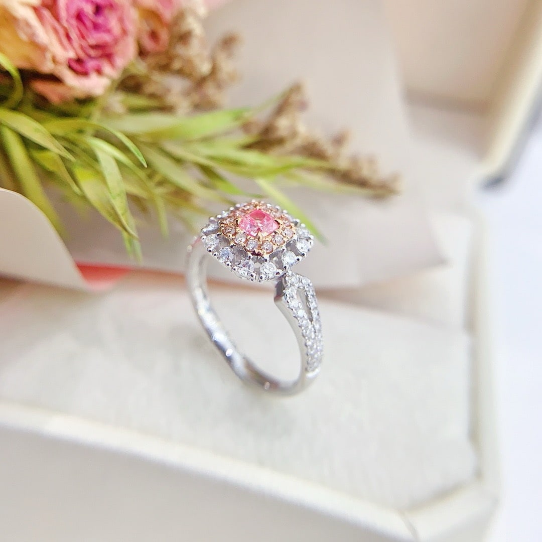 14k Gold 0.65 Ctw Natural Pink Diamond & Diamond Ring - 4