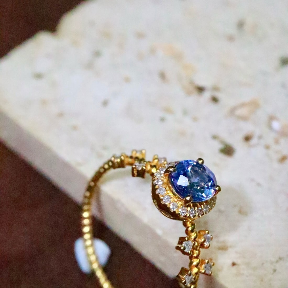 14k Gold 0.89 Ctw Natural Sapphire & Diamond Ring - 4