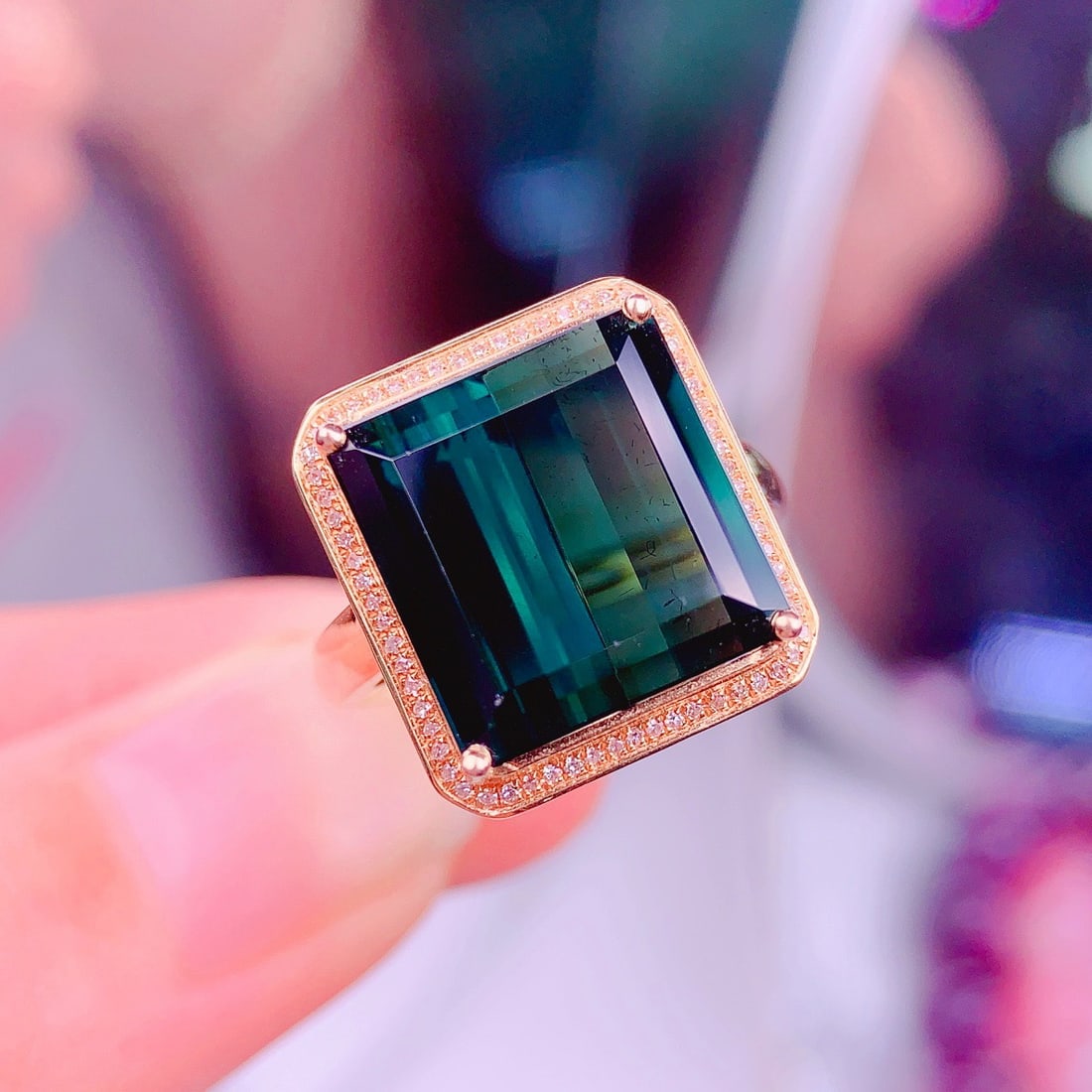 14k Gold 8.5 Ct Natural Tourmaline & Diamond Ring: Ref:231172090 // gold content:14k gold // ring size:7. 25us // // main gemstone:tourmaline // shape:octagonal // carat weight:8. 5ct // color:bluish green // treatment:natural // // adjacent gemstone