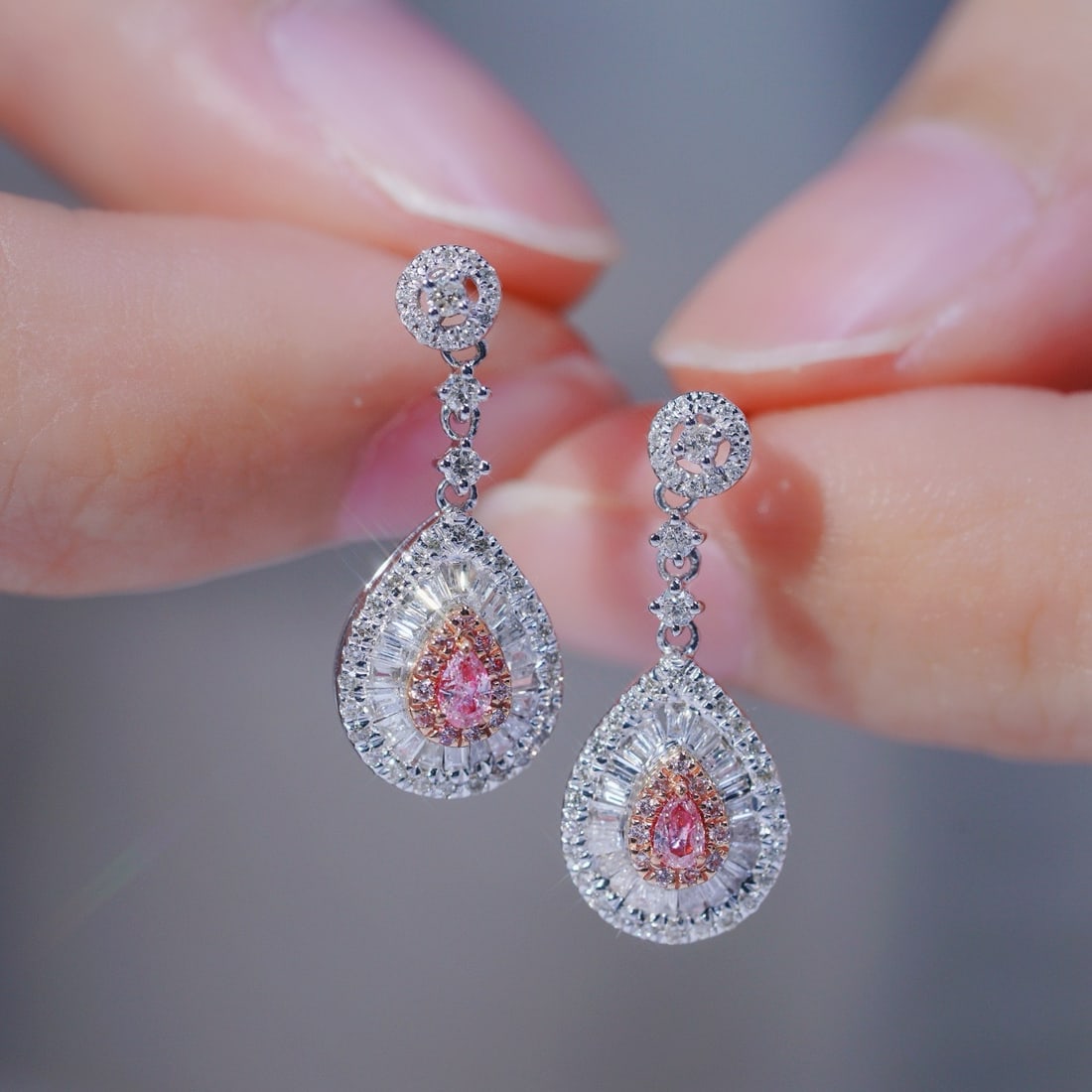 14k Gold 0.6 Ct Natural Color Diamond Earrings - 3