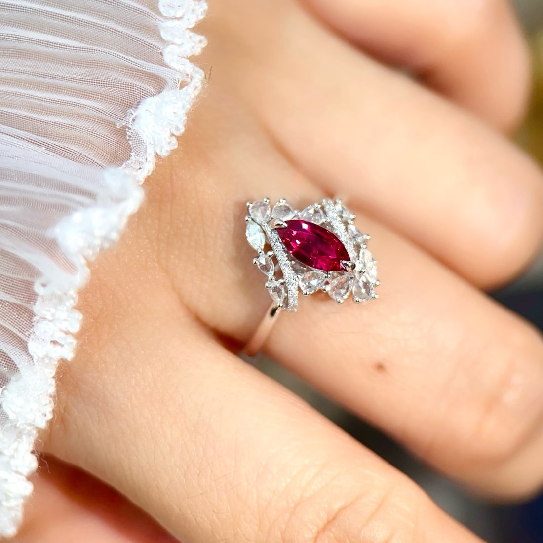 14k Gold 1.11 Ctw Natural Ruby & Diamond Ring - 6