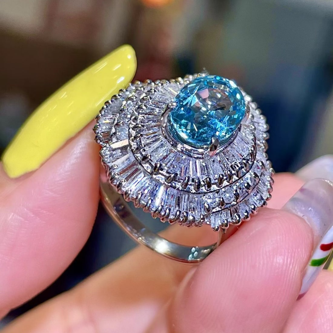 14k Gold 4.9 Ctw Natural Aquamarine & Diamond Ring - 2