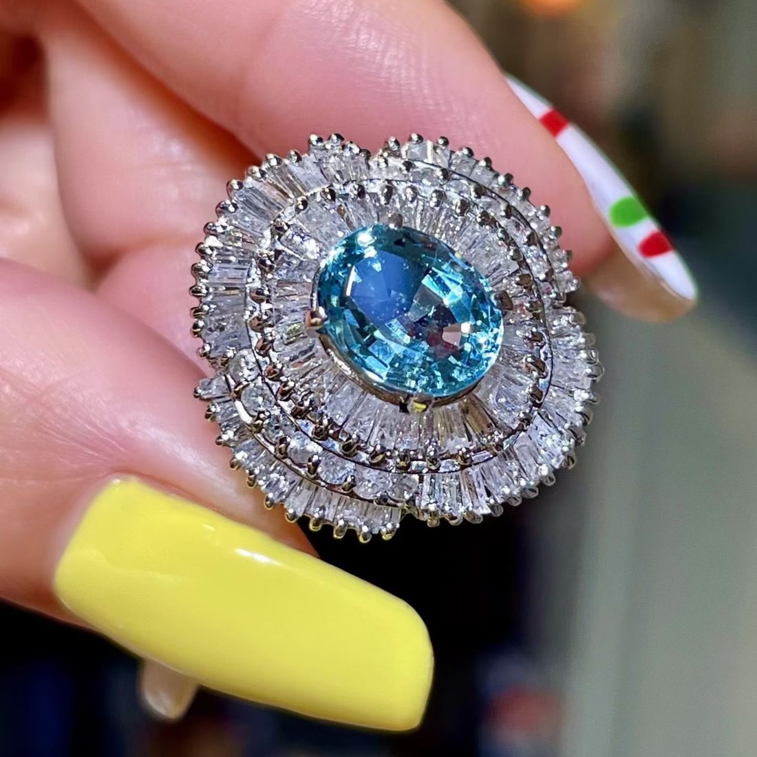 14k Gold 4.9 Ctw Natural Aquamarine & Diamond Ring - 3