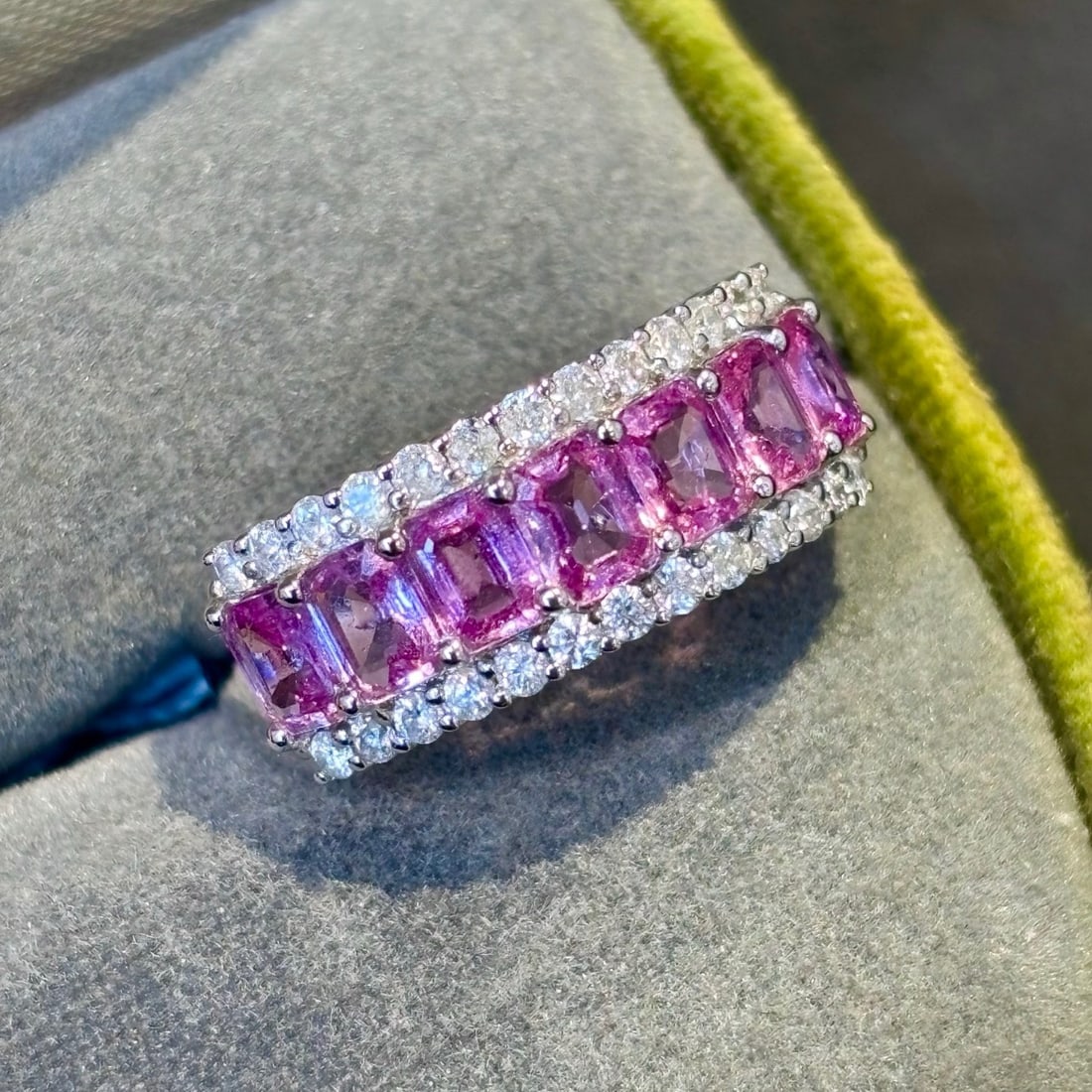 14k Gold 1.9 Ct Natural Sapphire & Diamond Ring - 3