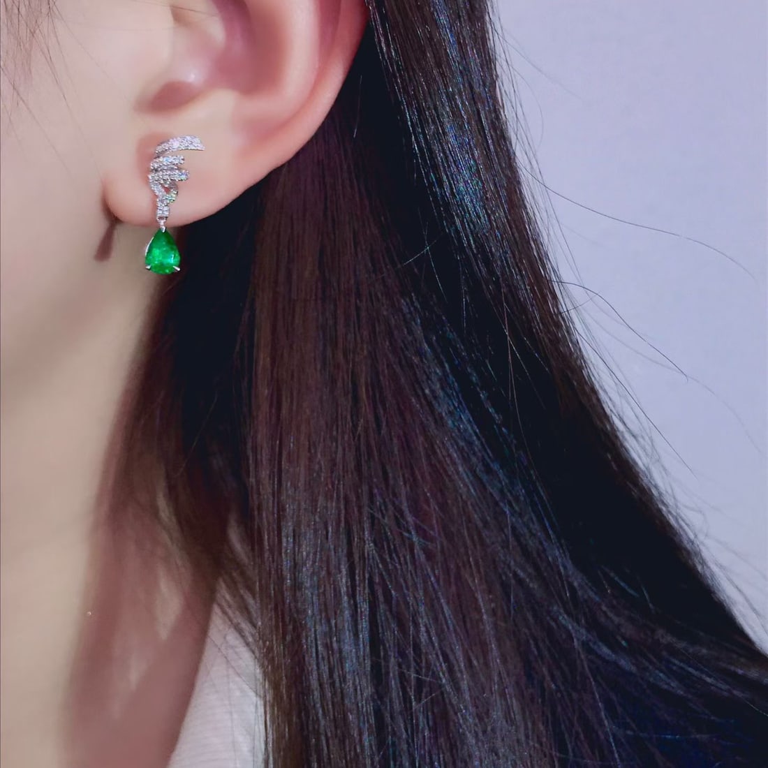14k Gold 1.03 Ctw Natural Emerald & Diamond Earrings - 4