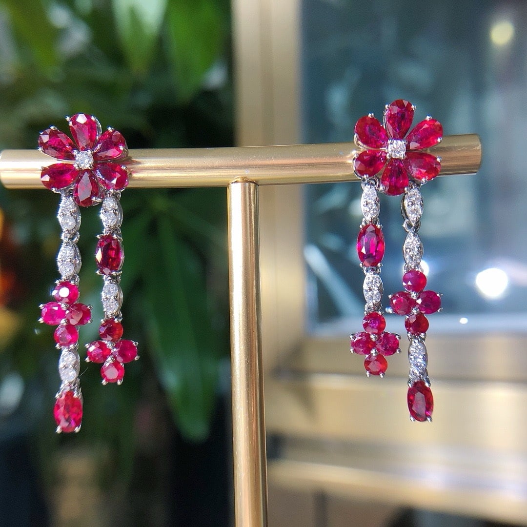 14k Gold 6.38 Ctw Natural Ruby & Diamond Earrings: Ref:231172162 // gold content:14k gold // main gemstone:ruby // shape:multiple // carat weight:5. 93ct // color:red // treatment:natural // // adjacent gemstone 2 : diamond // shape:round // carat wei