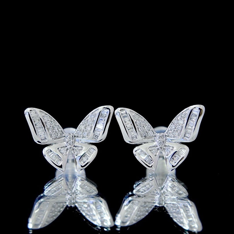 14k Gold 0.31 Ct Natural H Diamond & Butterfly Earrings: Ref:231172168 // gold content:14k gold // main gemstone:diamond // shape:multiple // carat weight:0. 31ct // clarity grade:vs-si // color:h // treatment:natural // High Estimate: 3300 Condition: New
