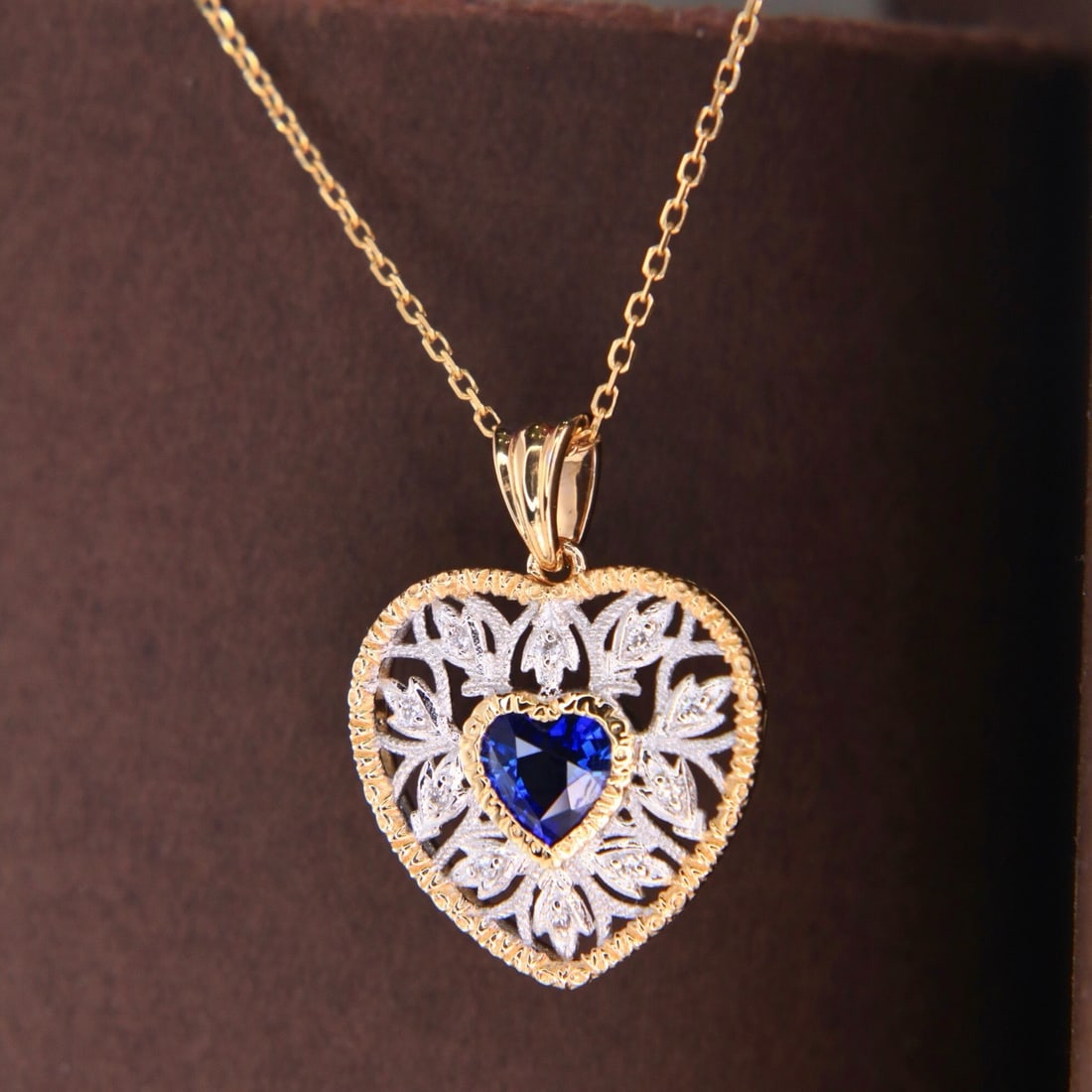 14k Gold 0.59 Ctw Natural Sapphire & Diamond Necklace - 2