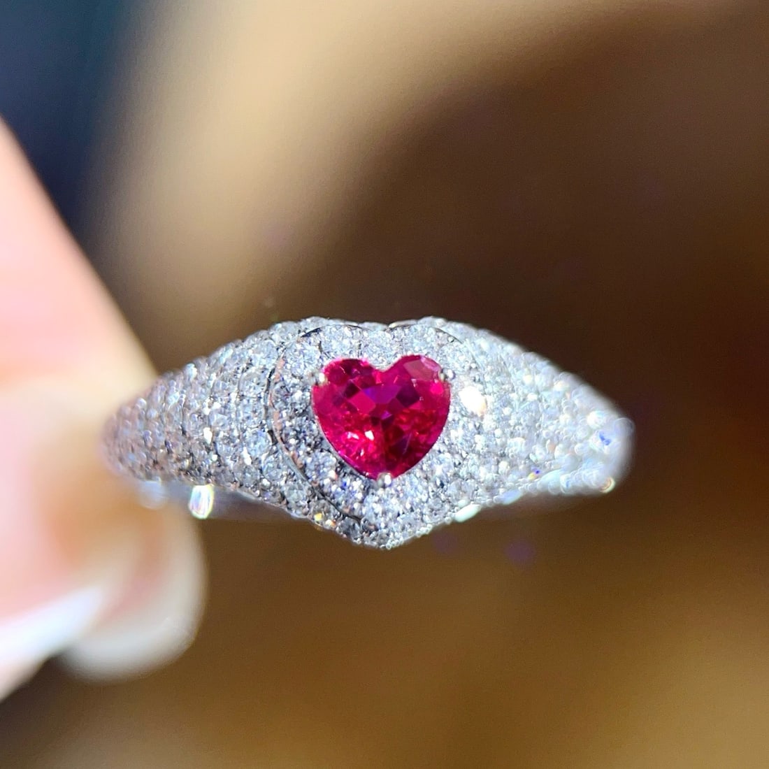 14k Gold 1.25 Ctw Natural Ruby & Diamond Ring: Ref:231172182 // gold content:14k gold // ring size:7. 25us // // main gemstone:ruby // shape:heart // carat weight:0. 56ct // color:red // treatment:natural // // adjacent gemstone 2 : diamond //