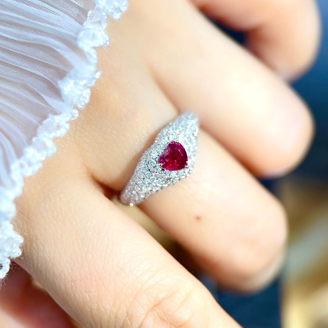 14k Gold 1.25 Ctw Natural Ruby & Diamond Ring - 4
