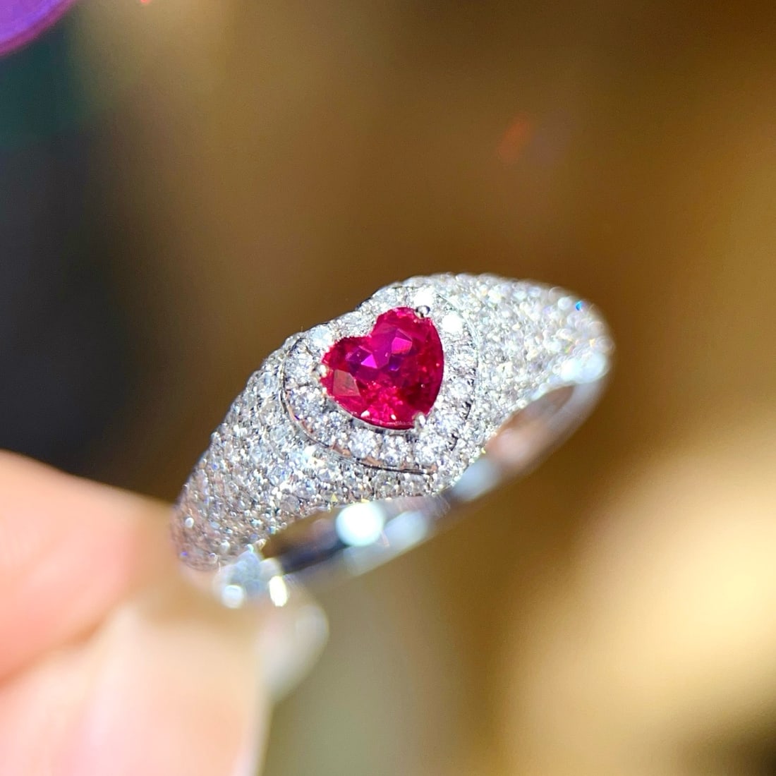 14k Gold 1.25 Ctw Natural Ruby & Diamond Ring - 5
