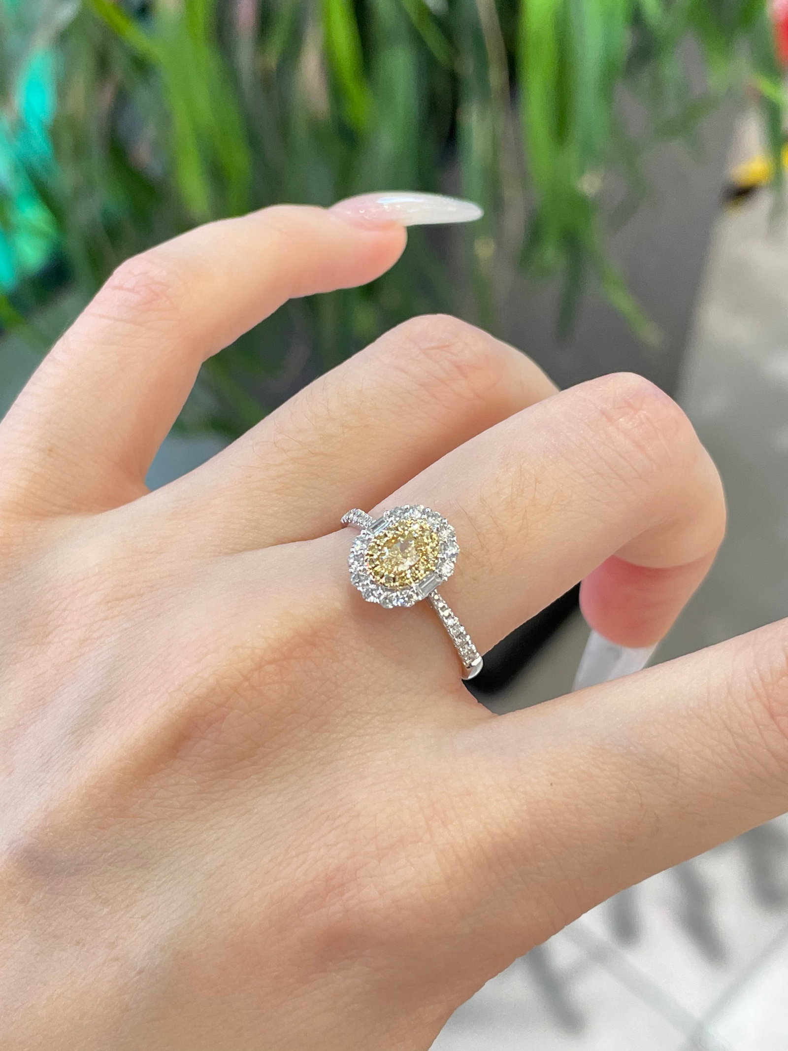 14k Gold 0.64 Ctw Natural Yellow Diamond & Diamond Ring - 6