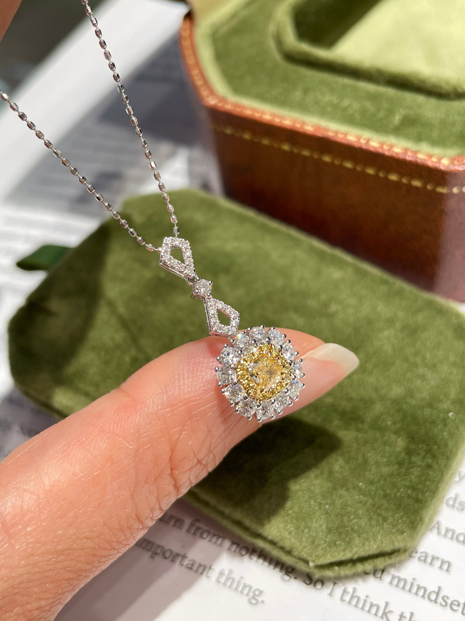 14k Gold 0.83 Ctw Natural Yellow Diamond & Diamond Pendant( Without Chain ) - 5
