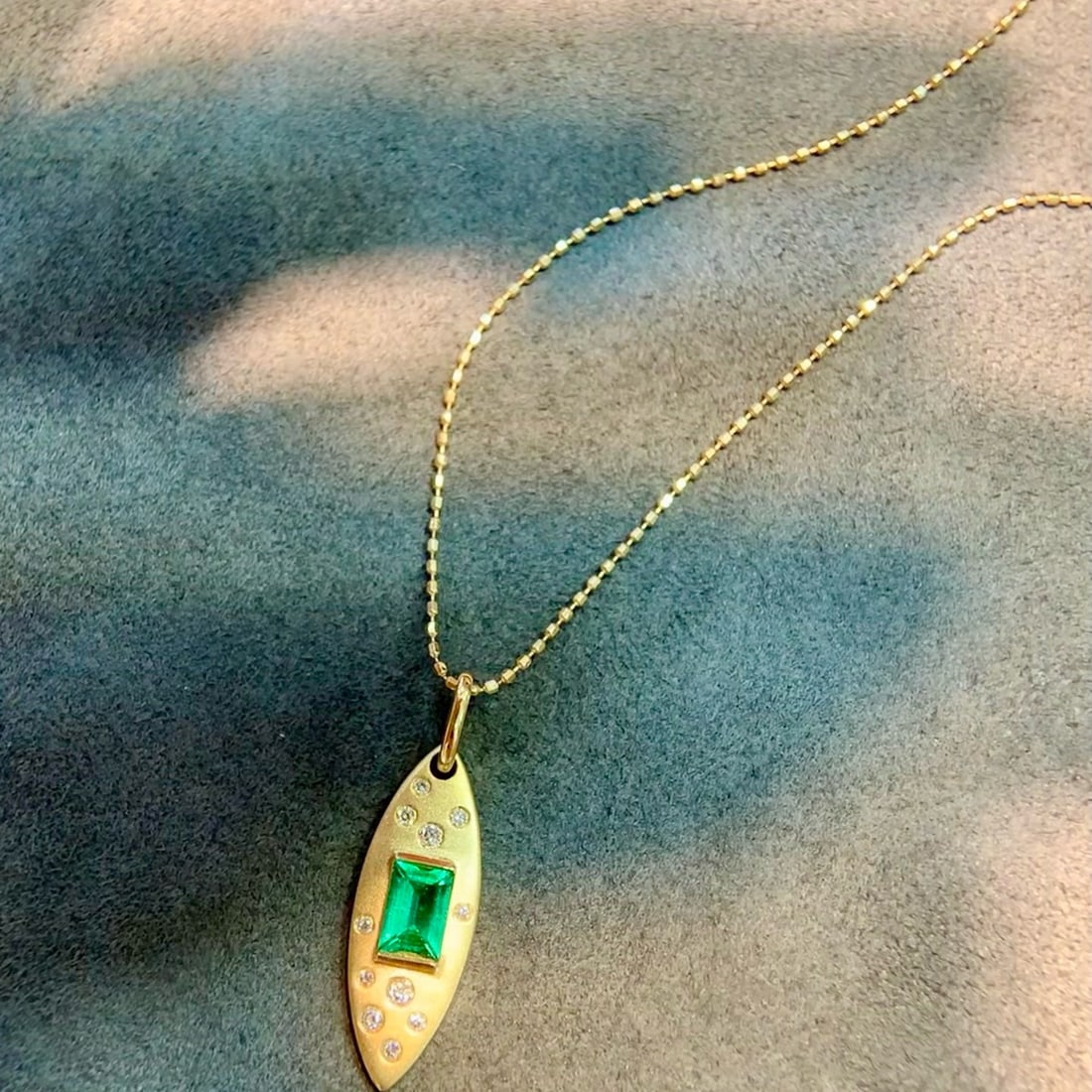 14k Gold 0.38 Ctw Vivid Green Natural Emerald & Diamond Pendant( Without Chain ) - 2