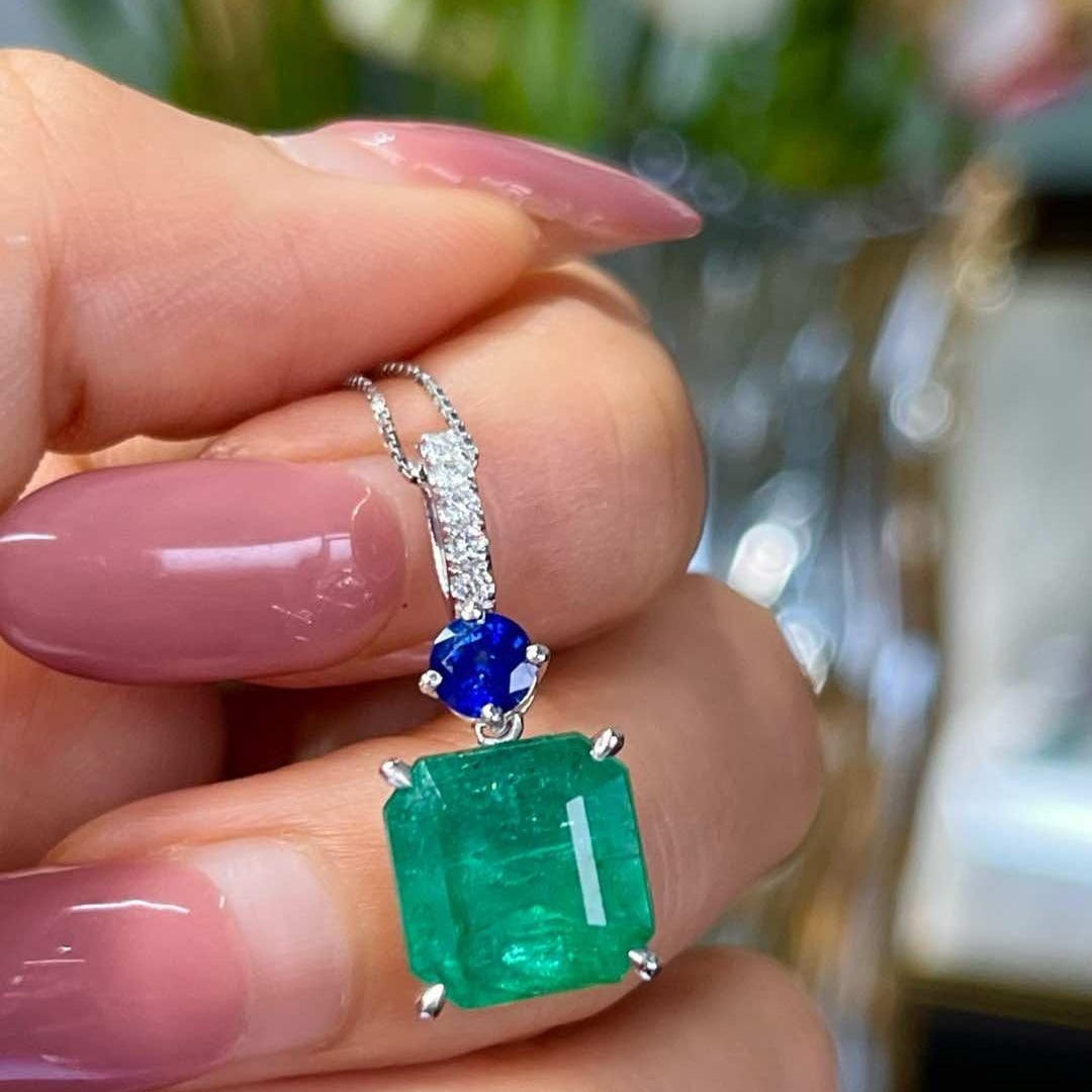 14k Gold 5.76 Ctw Intense Green Natural Emerald & Diamond Pendant( Without Chain ) - 7