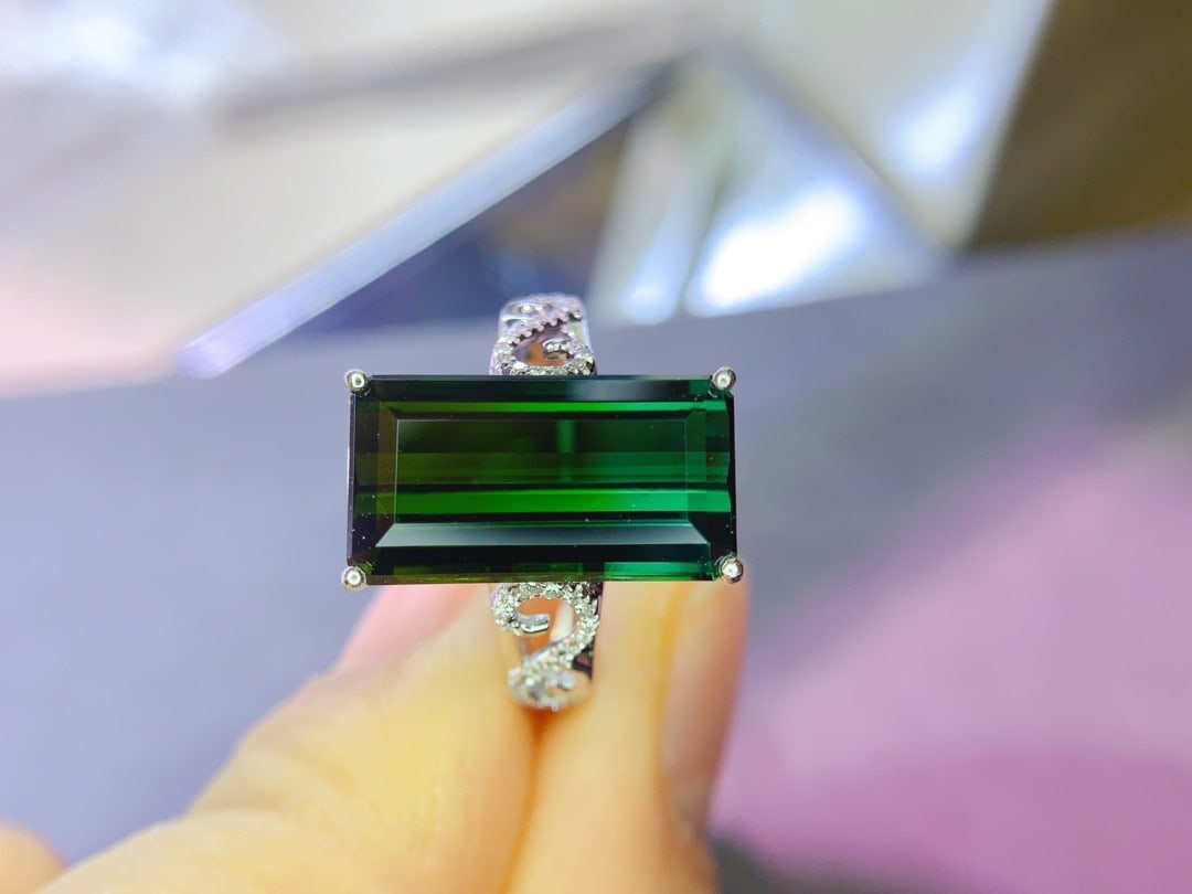 14k Gold 7.8 Ct Natural Tourmaline & Diamond Ring - 4