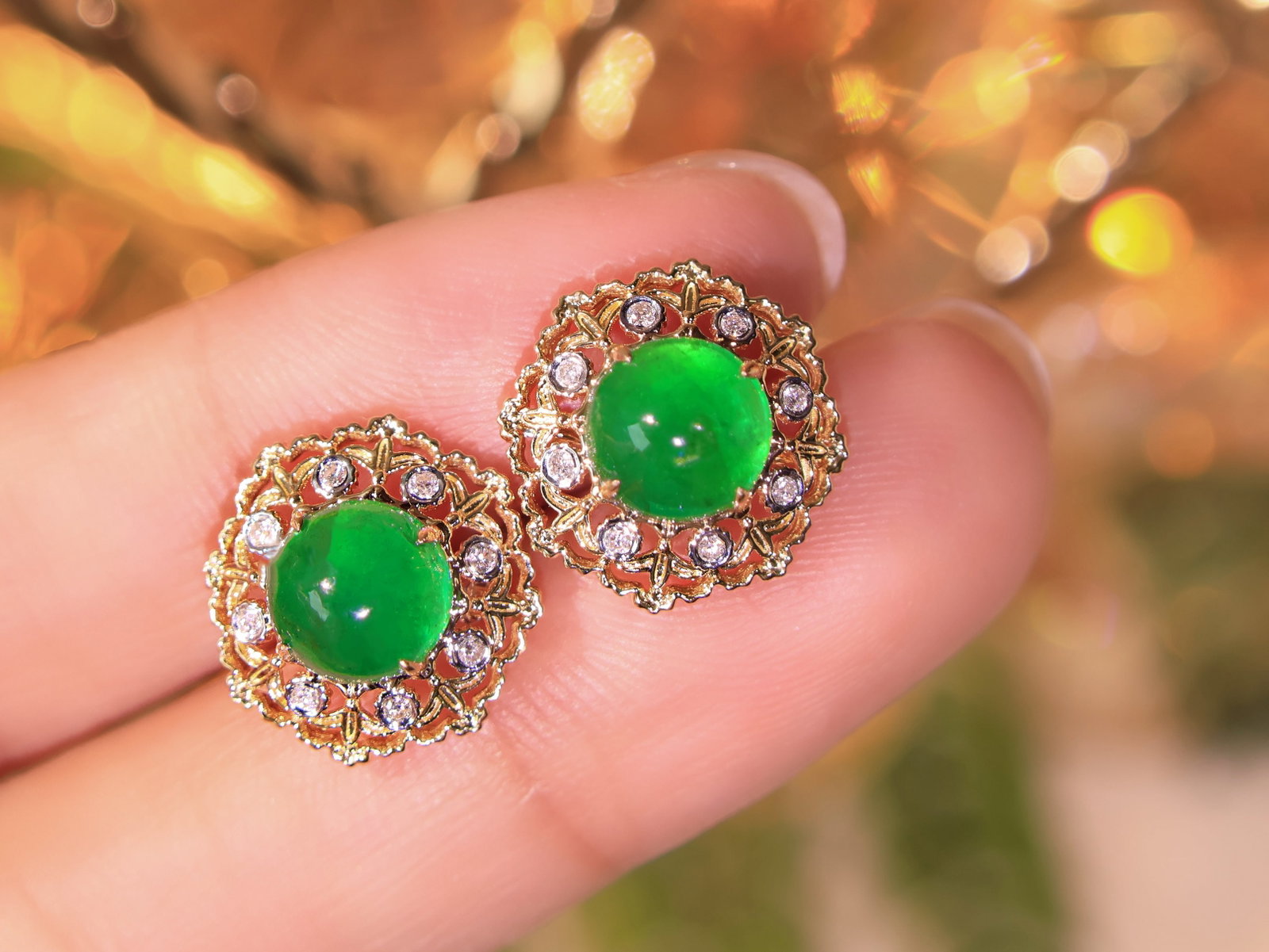 14k Gold 3.1 Ct Natural Emerald & Diamond Earrings - 3