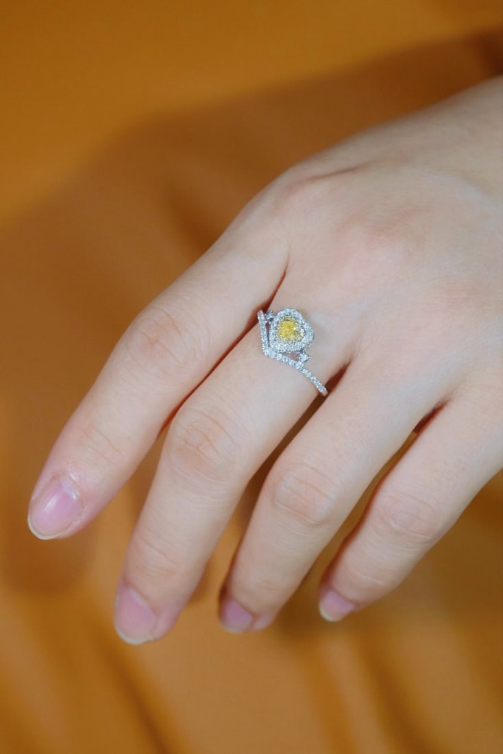 14k Gold 0.50 Ctw Natural Yellow Diamond & Diamond Ring - 2