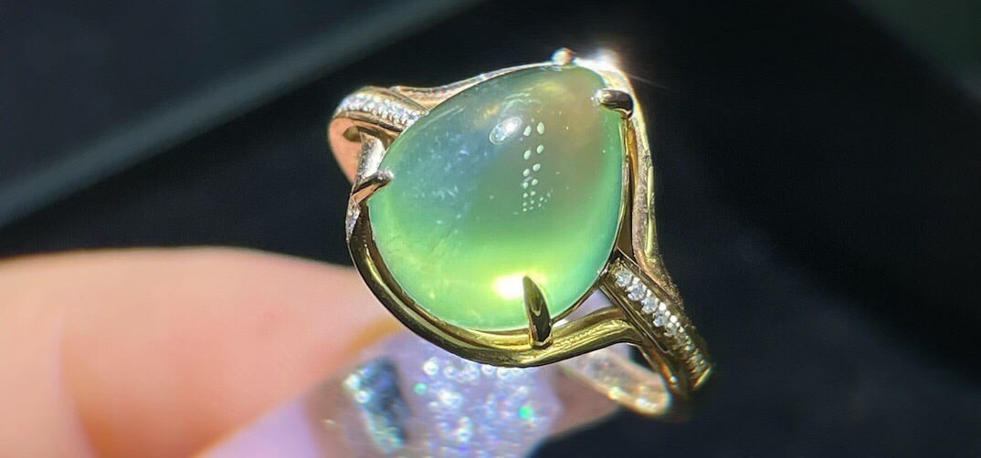 14k Gold 6 Ct Natural Prehnite & Diamond Ring - 6