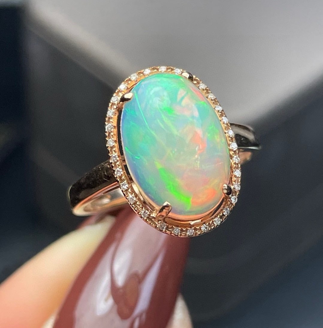 14k Gold 4.07 Ct Natural Opal & Diamond Ring - 4