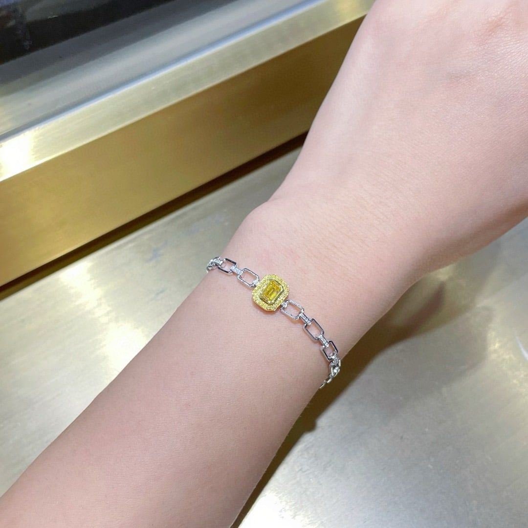 14k Gold 0.77 Ctw Natural Yellow Diamond & Diamond Bracelet - 3