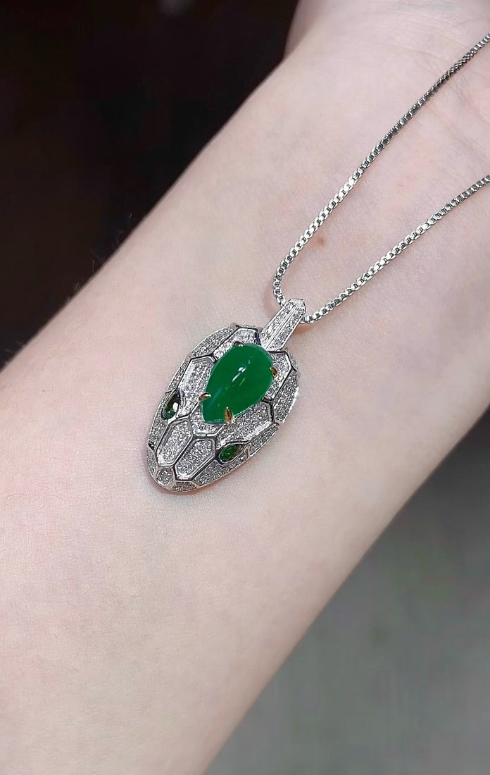 14k Gold 2.28 Ctw Vivid Green Natural Emerald & Emerald & Snake Pendant( Without Chain ) - 3