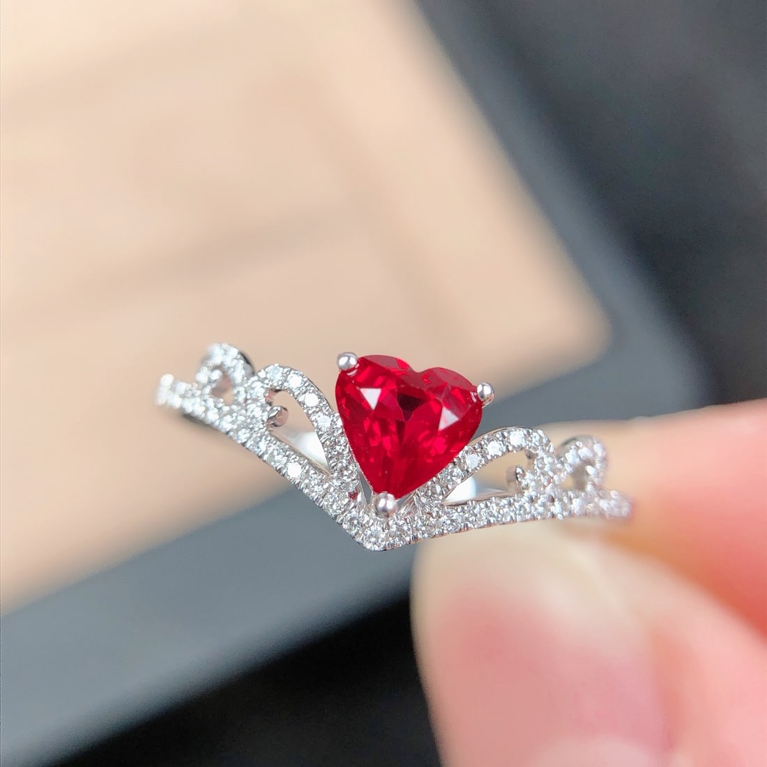 14k Gold 0.75 Ctw Natural Ruby & Diamond Ring: Ref:231172287 // gold content:14k gold // ring size:7. 25us // // main gemstone:ruby // shape:heart // carat weight:0. 59ct // color:pigeonblood red // treatment:natural // // adjacent gemstone 2 :