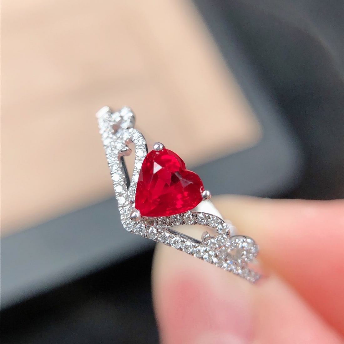 14k Gold 0.75 Ctw Natural Ruby & Diamond Ring - 2
