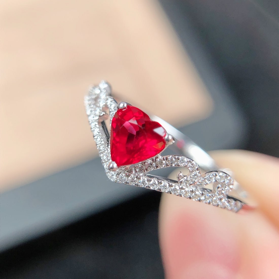 14k Gold 0.75 Ctw Natural Ruby & Diamond Ring - 3