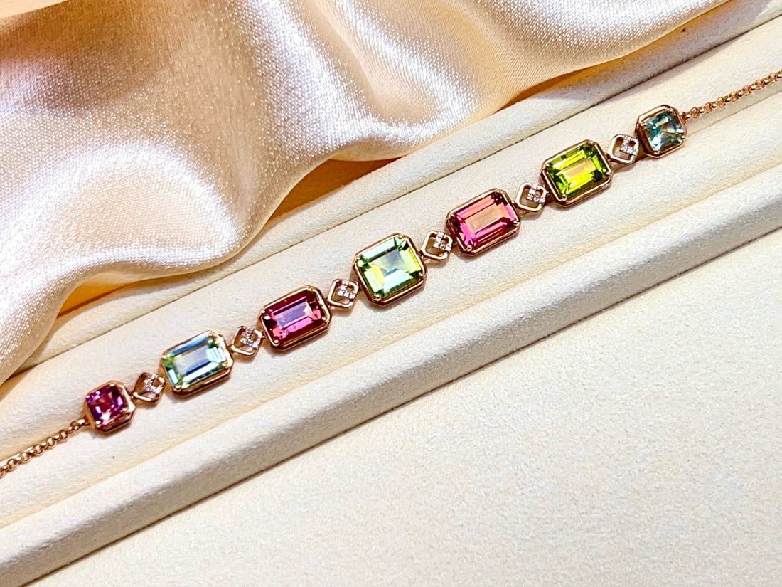 14k Gold 6.1 Ct Natural Tourmaline & Diamond Bracelet: Ref:231172289 // gold content:14k gold // main gemstone:tourmaline // shape:octagonal // carat weight:6. 1ct // color:color // treatment:natural // // adjacent gemstone 2 : diamond // number of