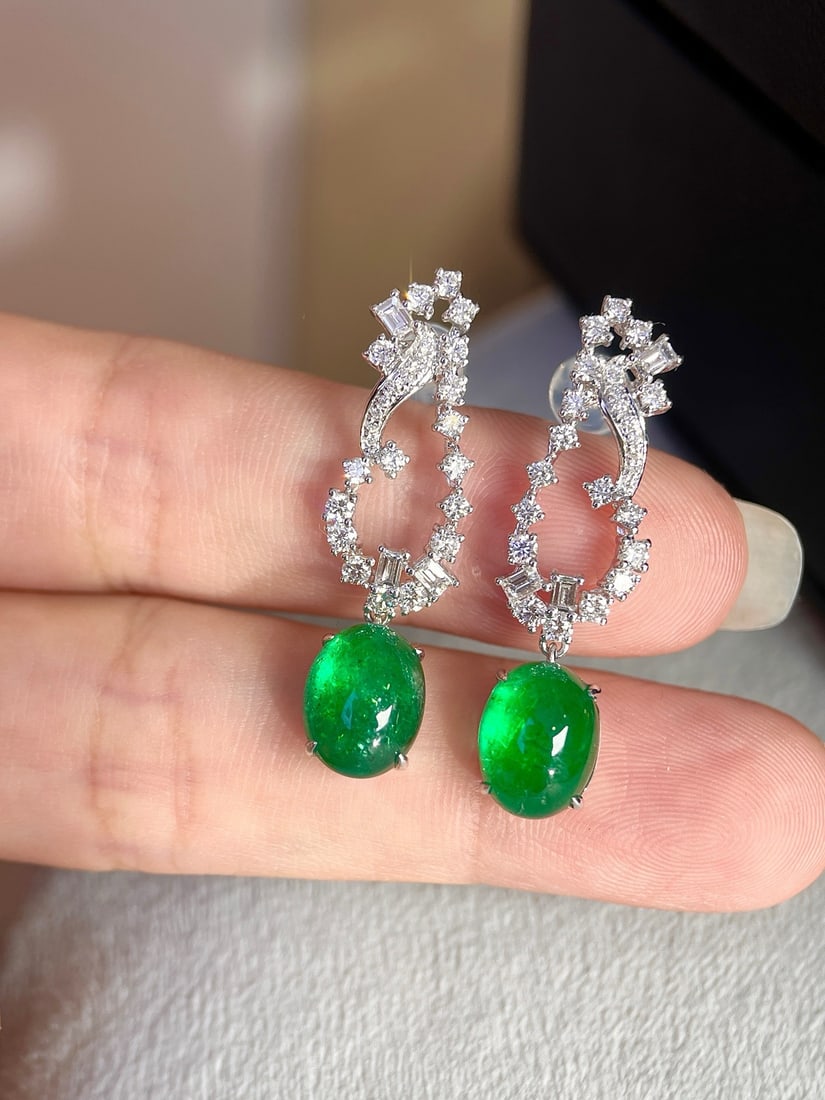 14k Gold 7.03 Ctw Vivid Green Natural Emerald & Diamond Earrings - 2