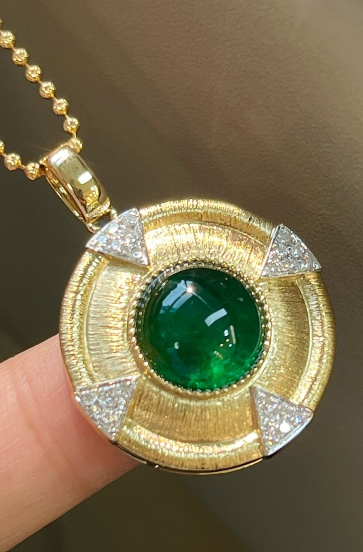 14k Gold 5.29 Ctw Vivid Green Natural Emerald & Diamond Pendant( Without Chain ) - 2