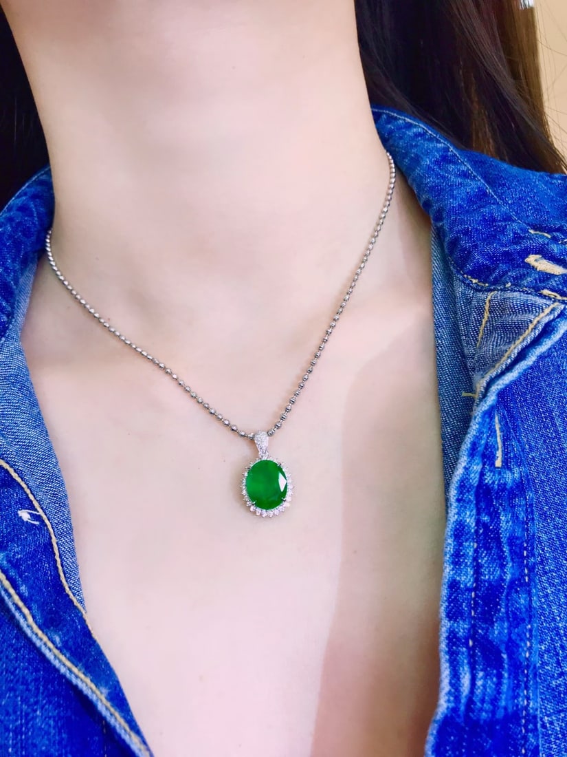 14k Gold 3.58 Ctw Vivid Green Natural Emerald & Diamond Pendant( Without Chain ) - 4