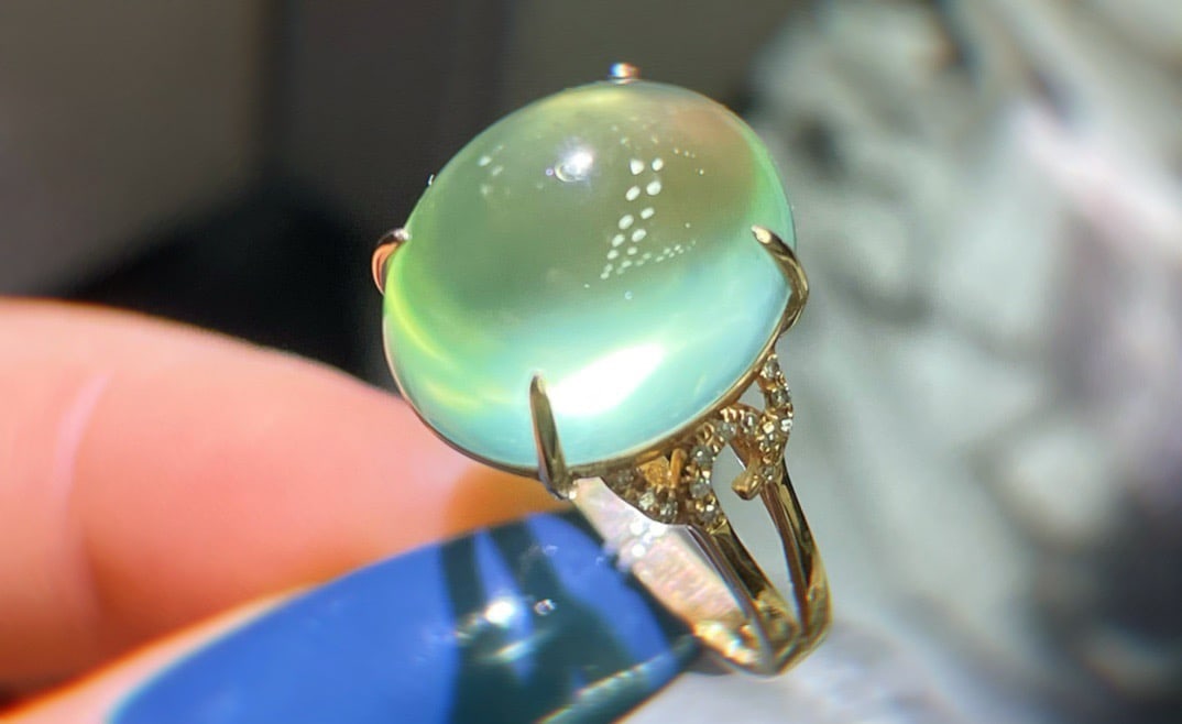 14k Gold 10.3 Ct Natural Prehnite & Diamond Ring - 2