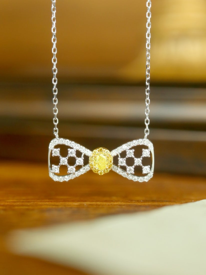 14k Gold 0.35 Ctw Natural Yellow Diamond & Diamond Necklace: Ref:231172322 // gold content:14k gold // main gemstone:yellow diamond // shape:oval // carat weight:0. 09ct // color:yellow // treatment:natural // // adjacent gemstone 2 : diamond // shape:round //