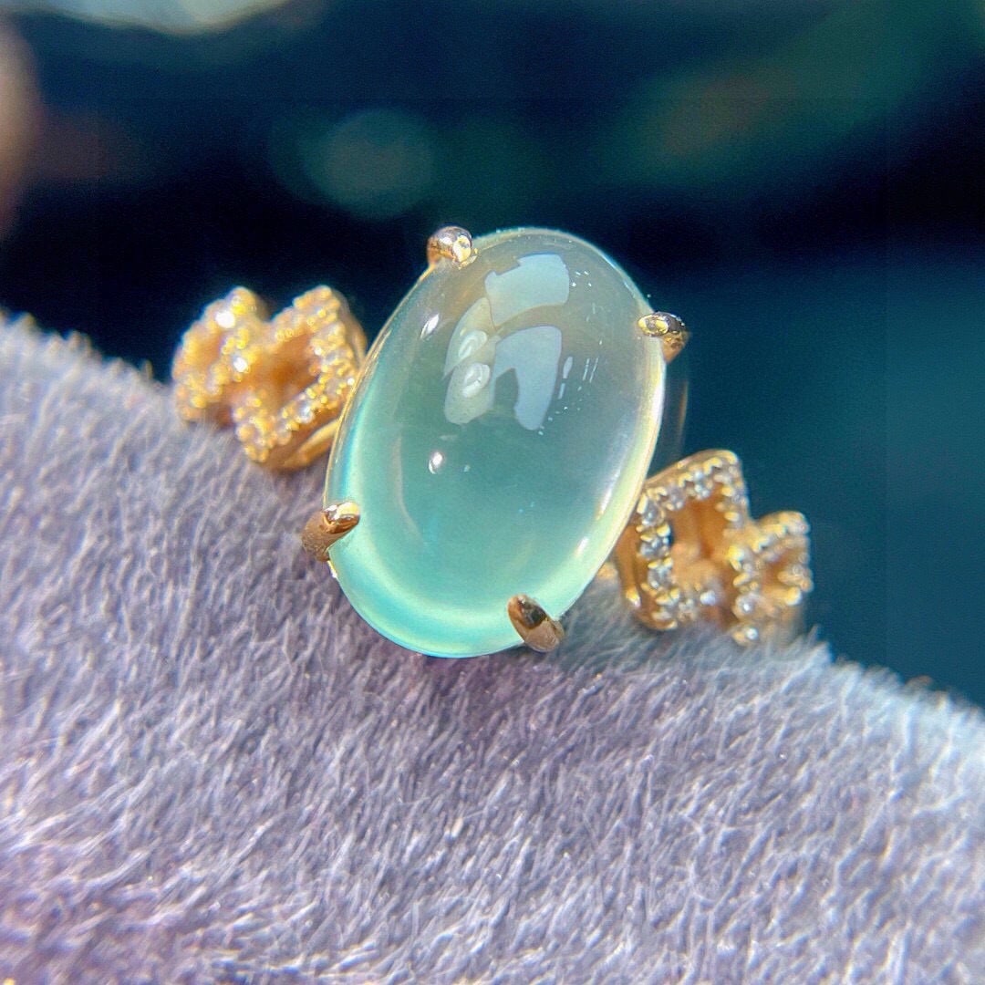 14k Gold 5.4 Ct Natural Prehnite & Diamond Ring - 2