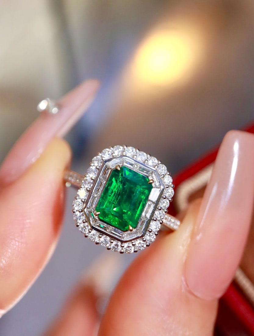 14k Gold 1.48 Ctw Vivid Green Natural Emerald & Diamond Ring - 6