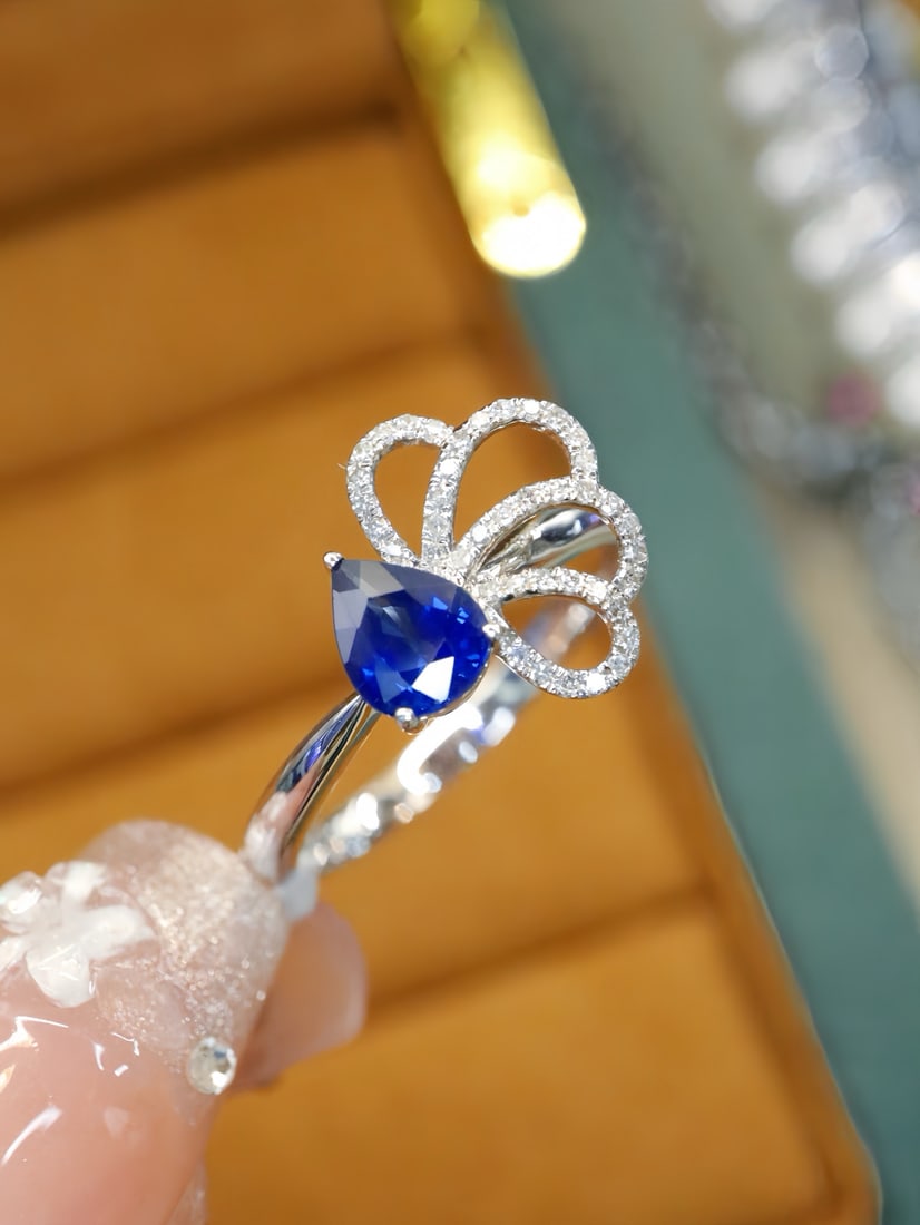 14k Gold 0.85 Ctw Natural Sapphire & Diamond Ring - 3