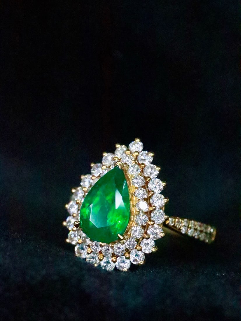 14k Gold 2.37 Ctw Vivid Green Natural Emerald & Diamond Ring - 2