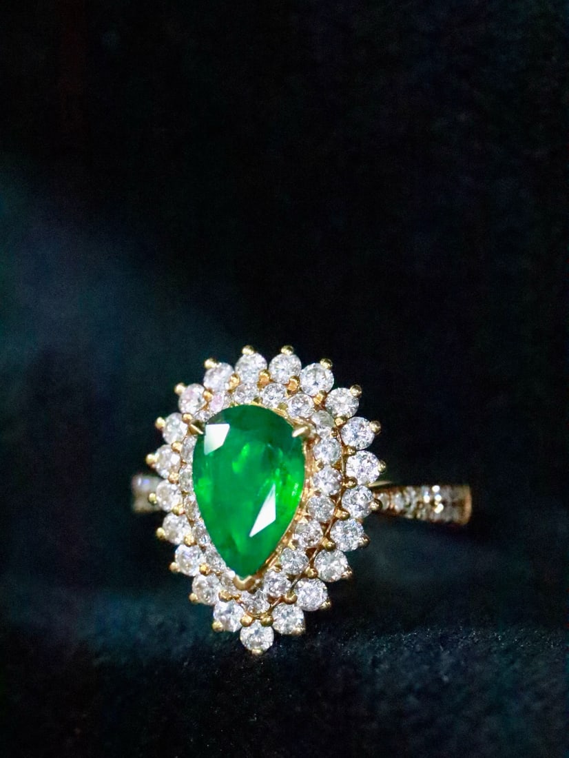 14k Gold 2.37 Ctw Vivid Green Natural Emerald & Diamond Ring - 4