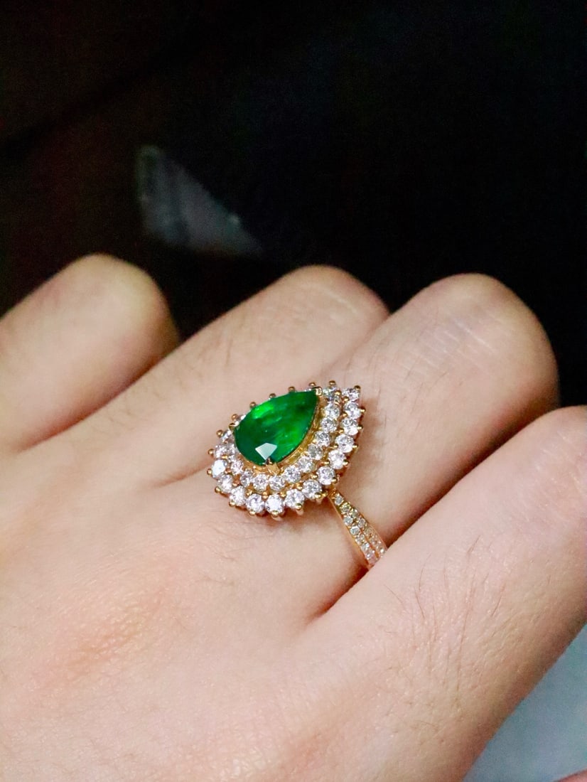 14k Gold 2.37 Ctw Vivid Green Natural Emerald & Diamond Ring - 6