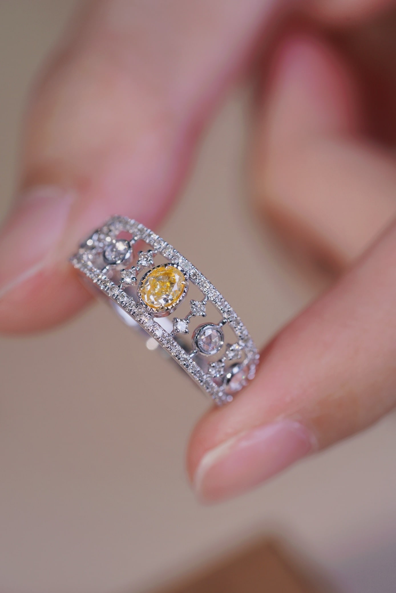 14k Gold 0.60 Ctw Natural Yellow Diamond & Diamond Ring - 3
