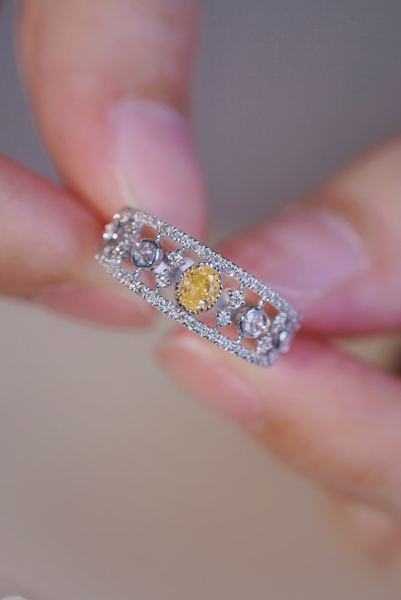 14k Gold 0.60 Ctw Natural Yellow Diamond & Diamond Ring - 5