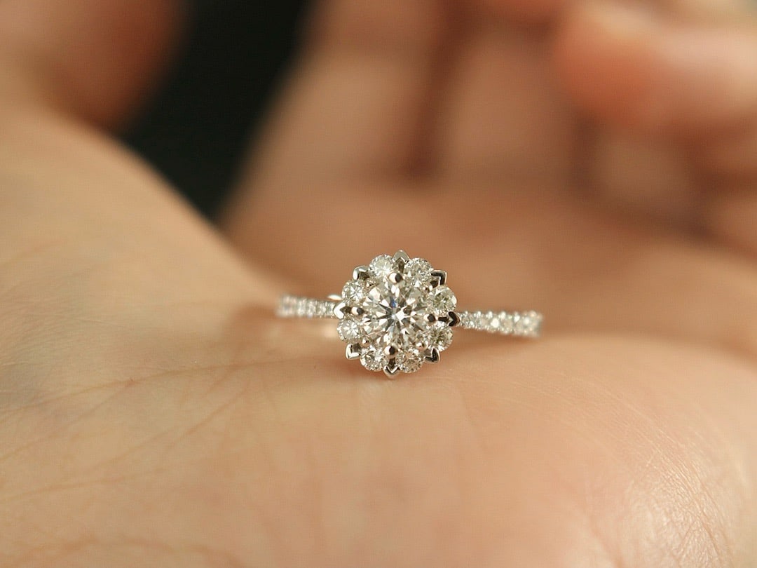14k Gold 0.66 Ctw Natural H Diamond Ring - 4